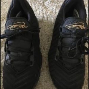 Lebron 16’s boys youth 3Y